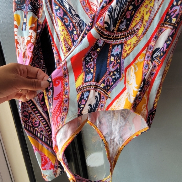 Free People Pick A Place Pink Vibrant Tribal Print V Neck Bodysuit NWT SP - Picture 9 of 10
